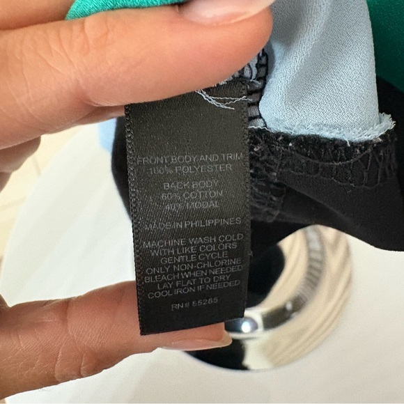 Express Colorblock Racerback Tank – XS - Picture 4 of 4